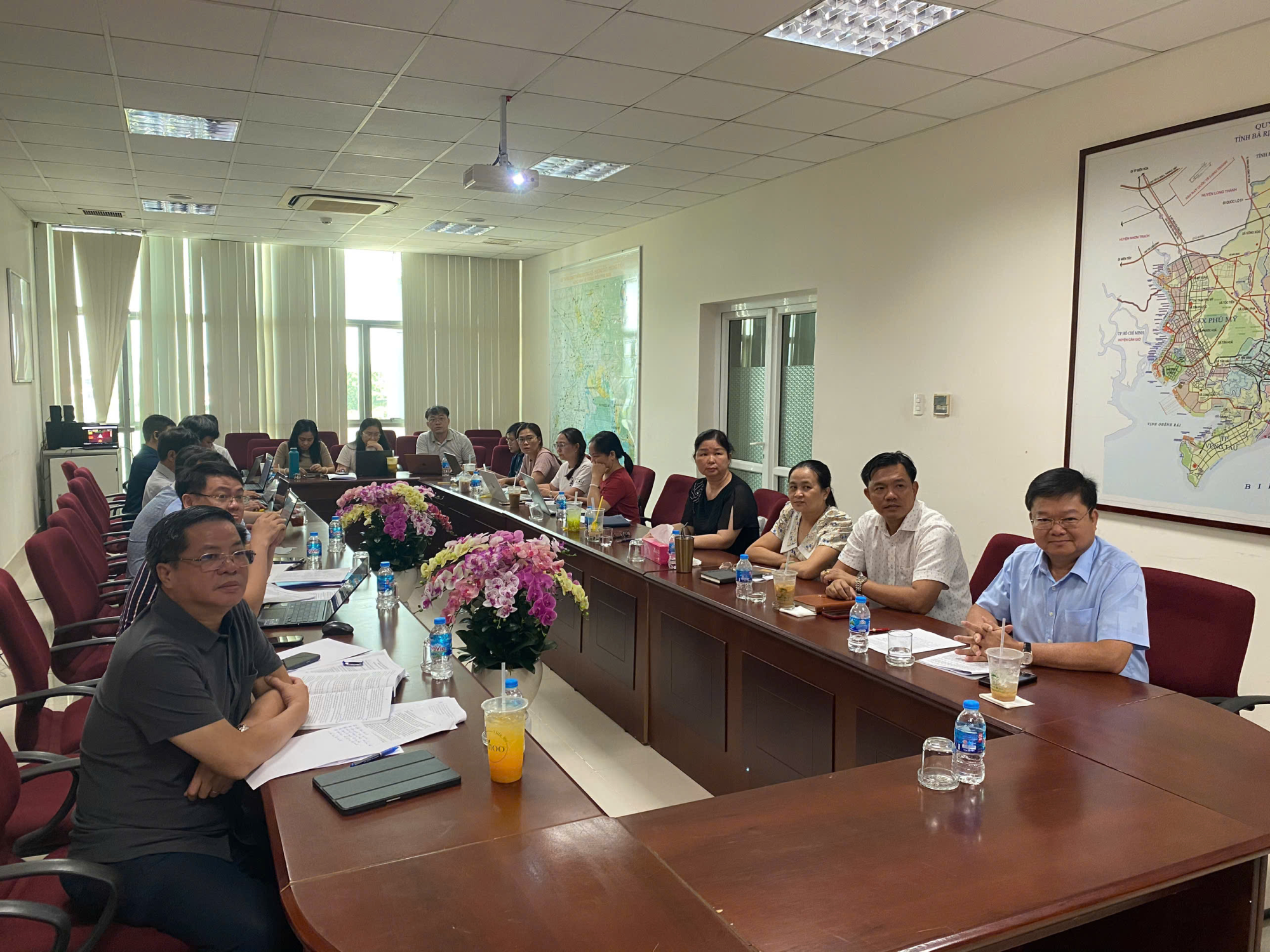 Đảng bộ Ban Quản lý tham dự Hội nghị trực tuyến nghiên cứu, học tập, quán triệt và triển khai thực hiện Nghị quyết số 09-NQ/TW của Bộ Chính trị về xây dựng và phát triển Thành phố Hồ Chí Minh trong kỷ nguyên mới