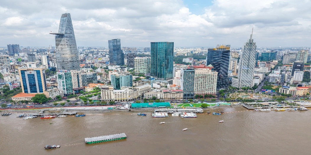 THÀNH PHỐ HỒ CHÍ MINH TRIỂN KHAI ĐỒNG BỘ CHÍNH SÁCH THU HÚT CHUYÊN GIA, NHÀ KHOA HỌC VÀ NGƯỜI CÓ TÀI NĂNG ĐẶC BIỆT